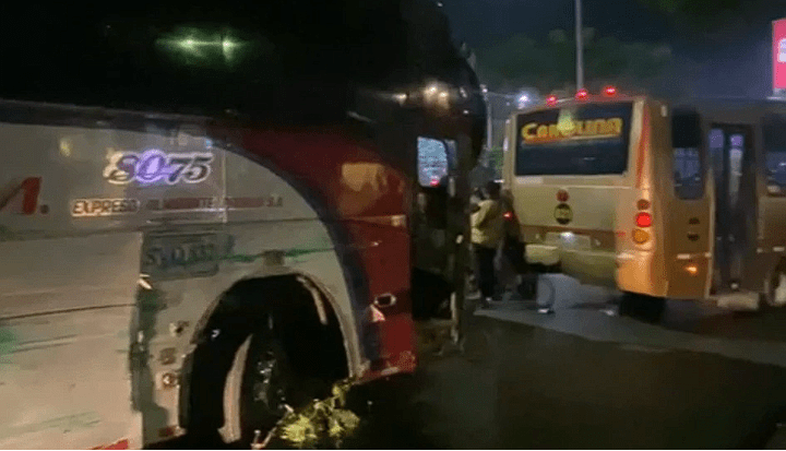 Capturado un hombre en la avenida Murillo en Soledad, quien se robó un bus de la terminal de transporte