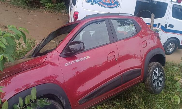 Al interior de un vehículo en la comuna 6 de Ibagué, fue hallado el cuerpo de un joven de 24 años de edad