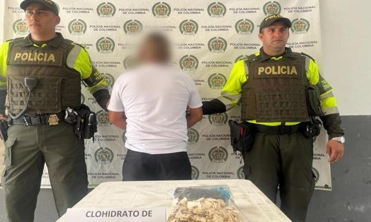 En un operativo de la Policía Tolima, un hombre fue capturado con un kilogramo de cocaína en el Espinal