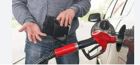 En noviembre sube nuevamente la gasolina, según el Ministro de Hacienda