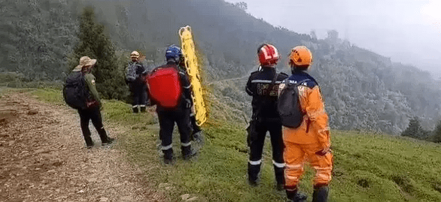 Bomberos rescataron a un joven de 25 años, en la reserva El Romeral de la Estrella, Antioquia, duró 23 horas perdido