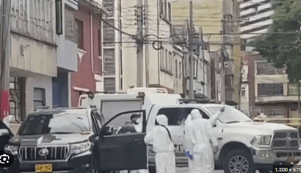 Un hombre de 41 años, fue asesinado al interior de su camioneta de alta gama en Bogotá