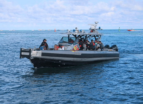 Rescatan 25 migrantes irregulares en aguas de San Andrés