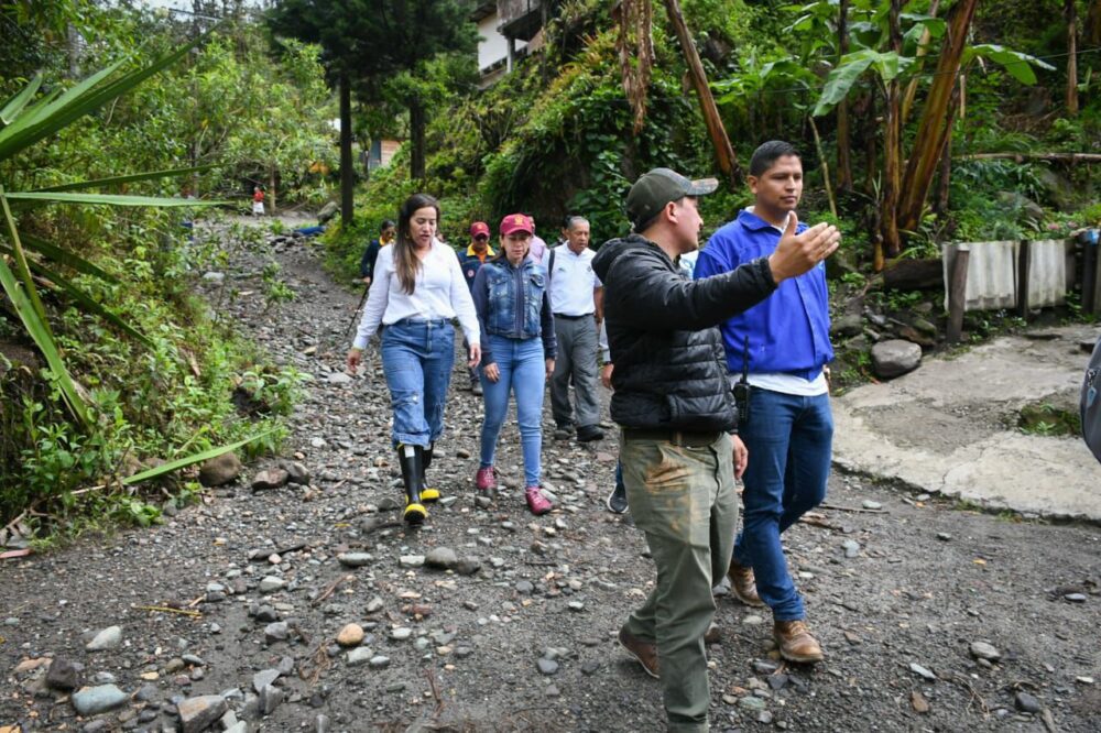 Cortolima atiende emergencias por lluvias en el sector del Cañón del Combeima