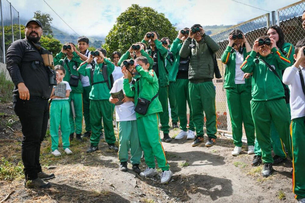 Expediciòn Arcoíris impactó a más de 950 jóvenes durante el primer semestre del año.