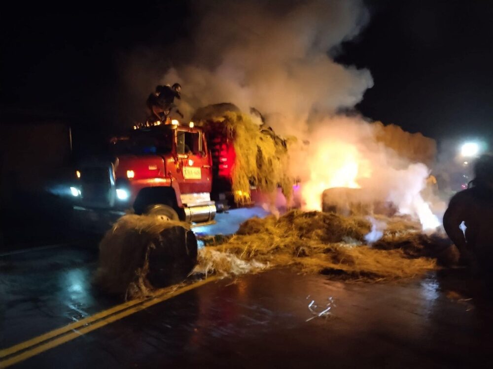 Cierre Total de la Vía Cajamarca-Ibagué por Incendio de Tractocamión