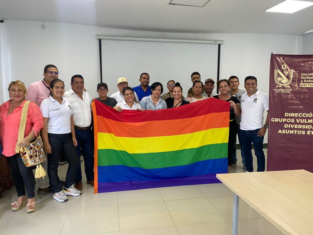 Gobernación del Tolima concerta con comunidades sexualmente diversas