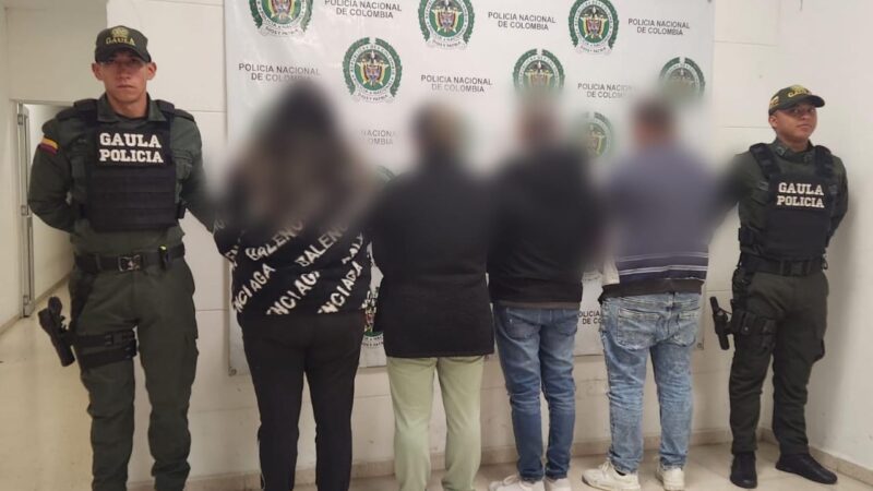 En bogotá y soacha, gaula de la policía tolima en medio un operativo de impacto denominado ‘los paqueteños’ logro la captura de 04 personas requeridas por el delito de extorsión