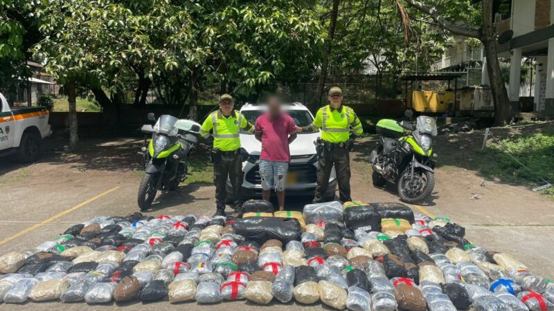 La camioneta estaba repleta de marihuana: 150 Kilos le encontraron al conductor