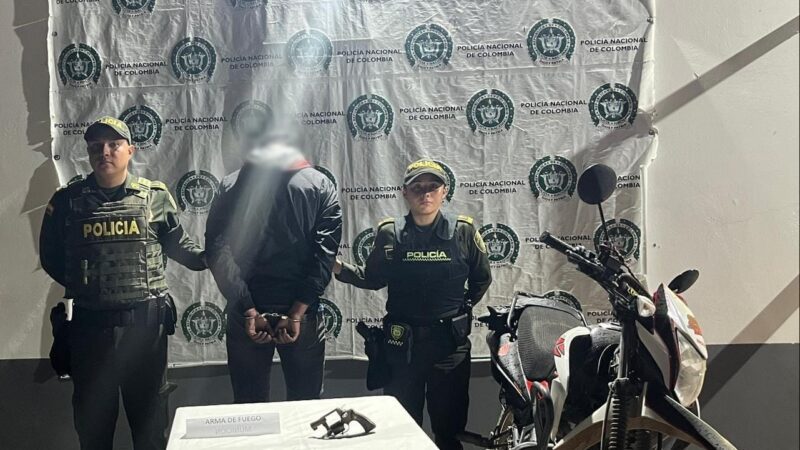 En Rovira, Policía Tolima logró la captura de un sujeto y la incautación de moto y un arma de fuego sin permiso para porte o tenencia