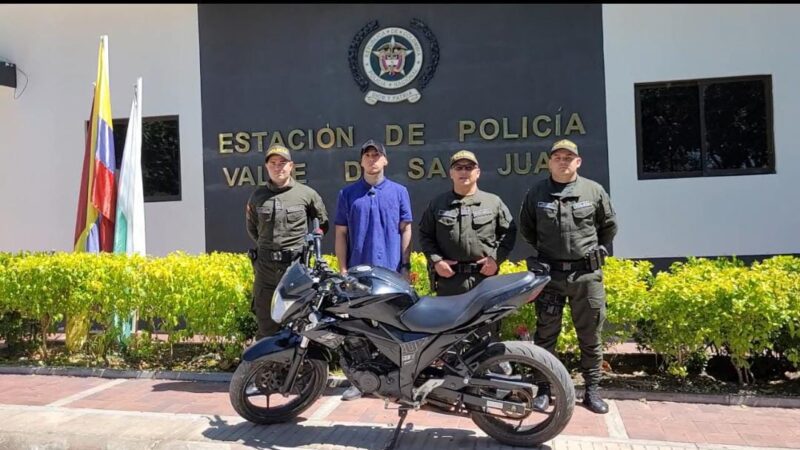 Policía Tolima entrega motocicleta hurtada en Agua de Dios recuperada en Valle de San Juan