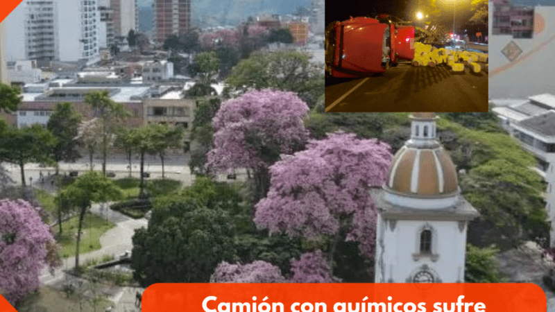 Camión con químicos sufre volcamiento en Ibagué; bomberos aseguran área para evitar riesgos