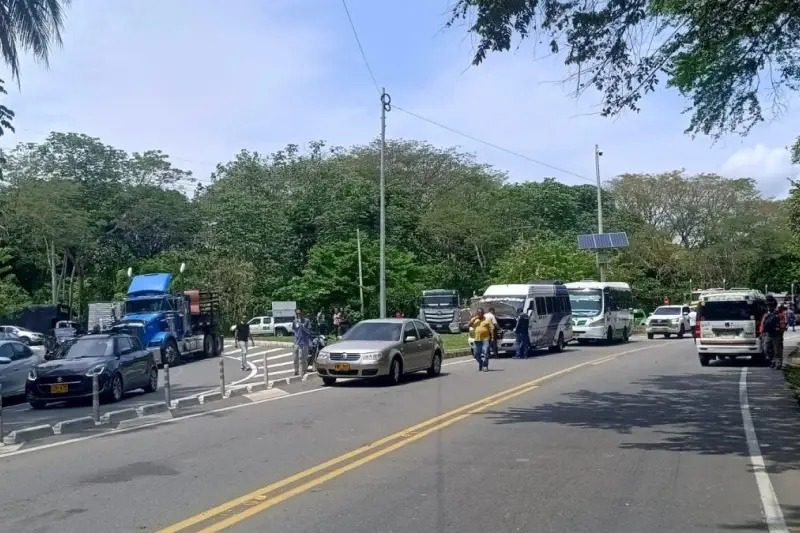 Bloqueos viales en Tolima por paro nacional arrocero