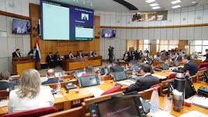 Centro Democrático abandona plenaria del Congreso ante grave estado de salud del senador Miguel Uribe Turbay