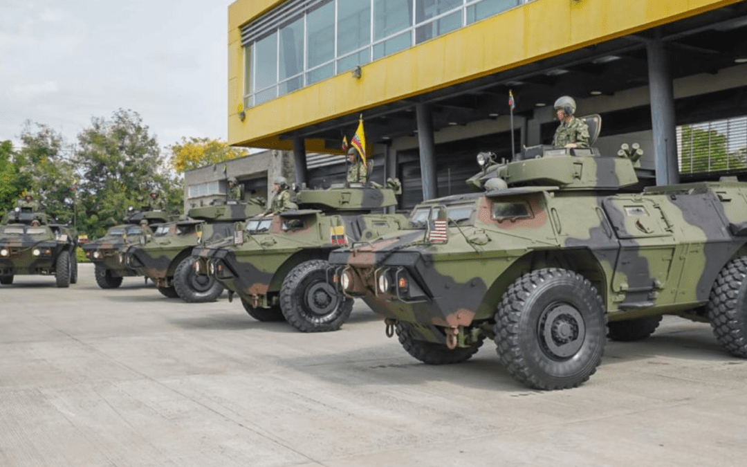 Estados Unidos entrega 11 vehículos blindados al Ejército de Colombia tras reunión entre Petro y Trump